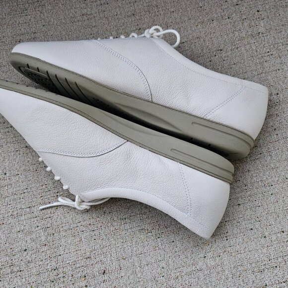 Easy Spirit Anti-Gravity Women IQ Motion10 leather Shoes Size 11 2E/D - Picture 8 of 11